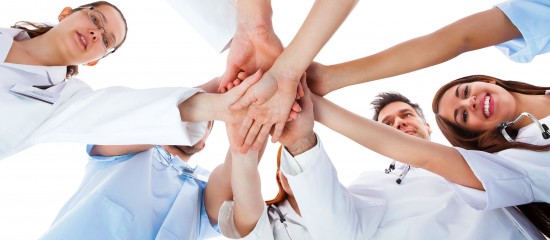17 organismes de la profession créent un Collège infirmier français