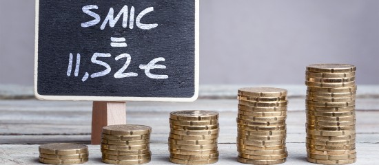 Le montant horaire brut du Smic devrait s’établir à 11,52 € à compter du 1 mai 2023.