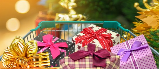 Les cadeaux et bons d’achat que vous accordez à vos salariés à l’occasion des fêtes de fin d’année peuvent être exonérés de cotisations sociales.